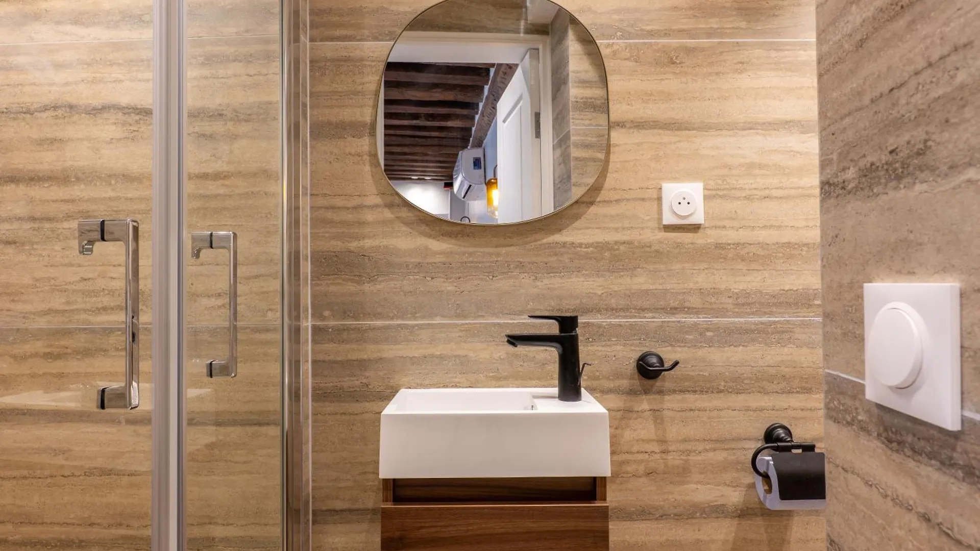 Holidaysinparis - Bourg Tibourg Apartment *